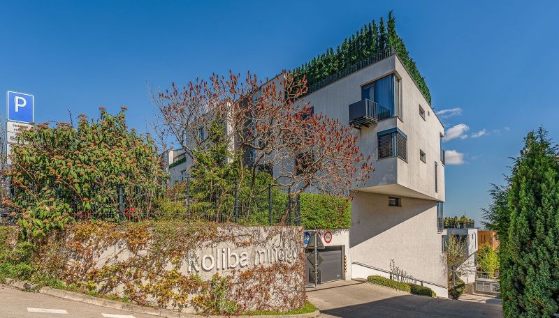 Sale Three bedroom apartment, Three bedroom apartment, Na varte, Brati