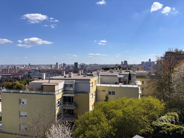 Sale Three bedroom apartment, Three bedroom apartment, Na varte, Brati