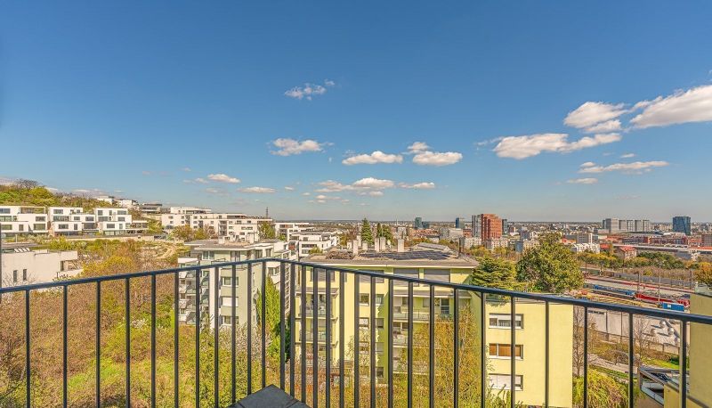Sale Three bedroom apartment, Three bedroom apartment, Na varte, Brati